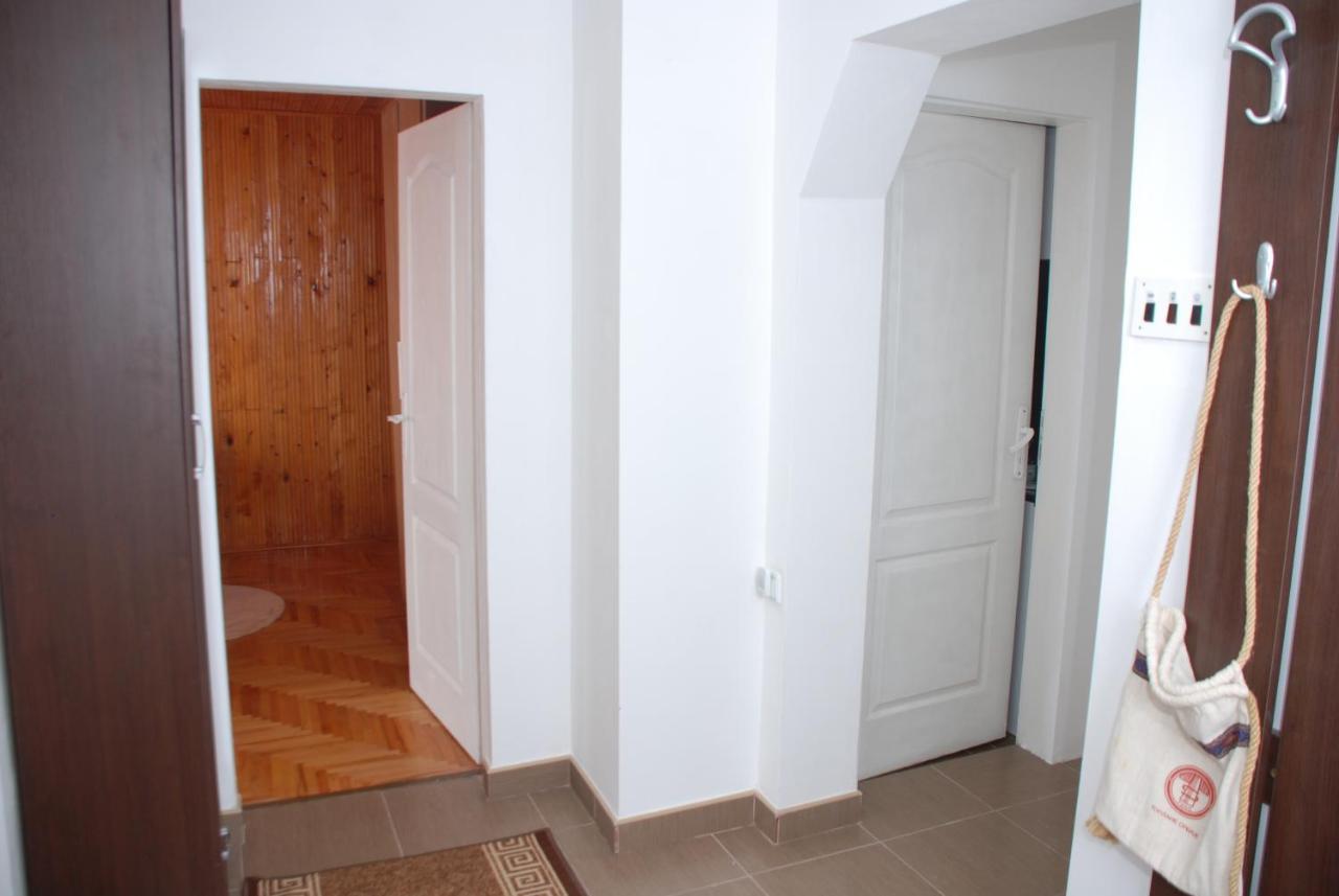 Apartment Danubius Donji Milanovac Exteriör bild