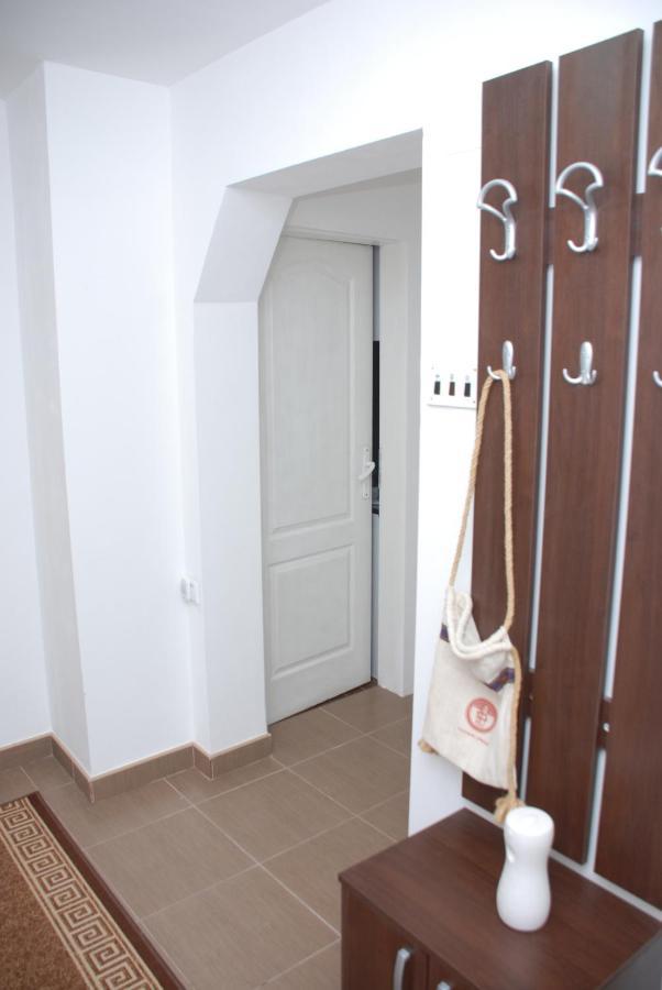 Apartment Danubius Donji Milanovac Exteriör bild