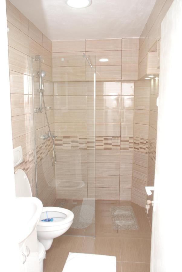 Apartment Danubius Donji Milanovac Exteriör bild